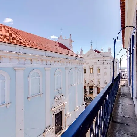 Stunning Views For Up To 4 Pax In Chiado * Lisboa